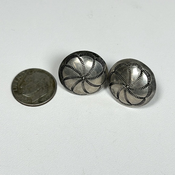 Navajo Vintage Native Signed Sterling Silver 925 Concho Earrings Screwback UITA3 - Picture 6 of 9